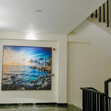 Earl'S Regent Negombo Hotell Exteriör bild